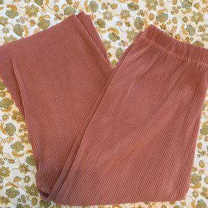 UNIQLO Dusty Pink High Rise Pleated Pants - Size Large